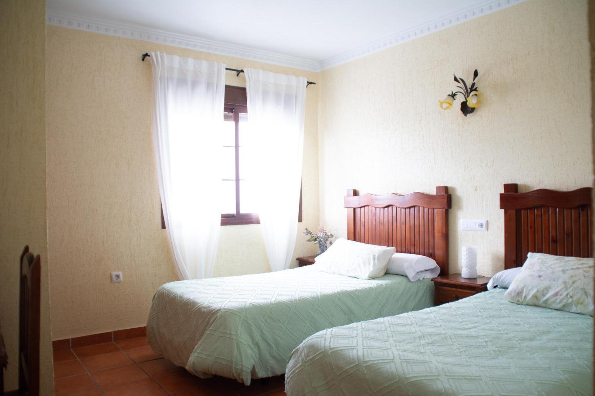 Hostal Rural La Plata Parking Incluido Arcos de la Frontera Exteriör bild